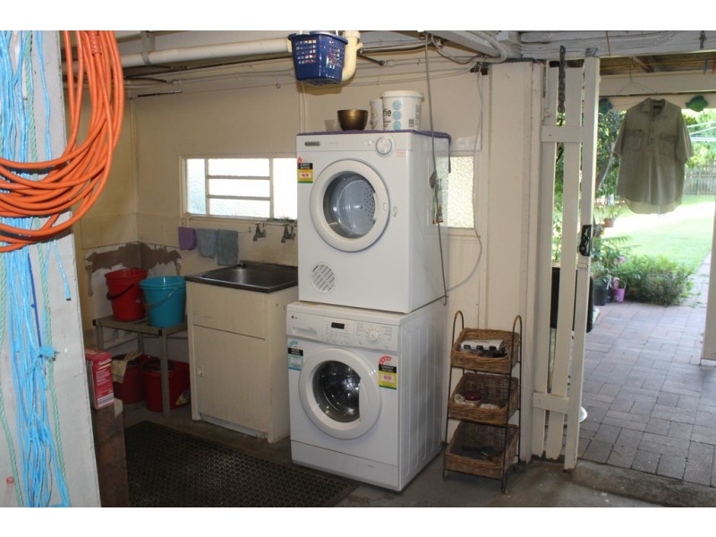 42 Mulgrave Street, Bundaberg West QLD 4670