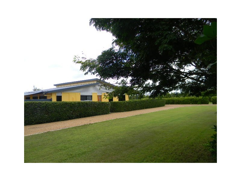 850 Gooburrum Rd, Welcome Creek QLD 4670
