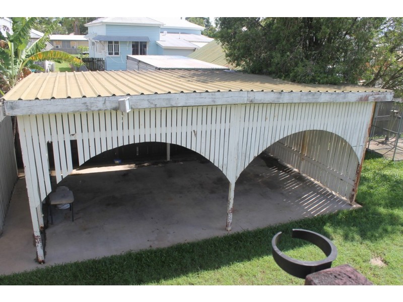 4 Elizabeth Street, Bundaberg South QLD 4670