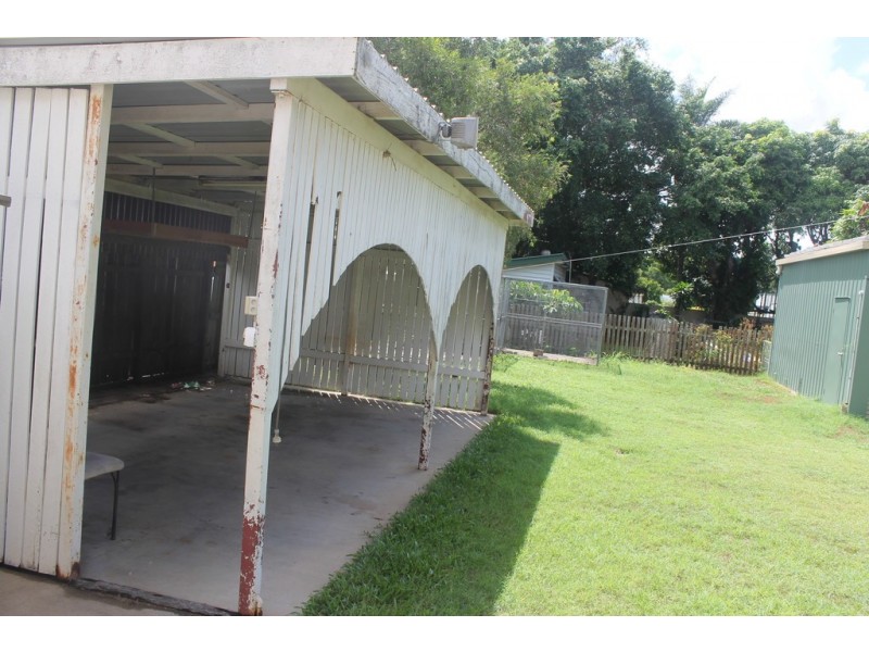 4 Elizabeth Street, Bundaberg South QLD 4670