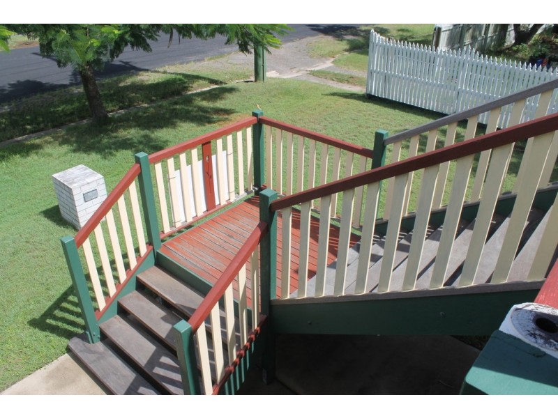 4 Elizabeth Street, Bundaberg South QLD 4670