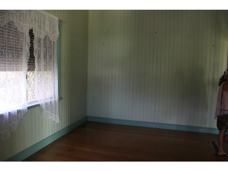 4 Elizabeth Street, Bundaberg South QLD 4670