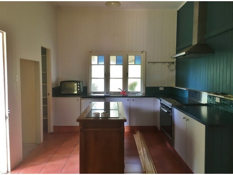 103 Walker Street, Bundaberg West QLD 4670