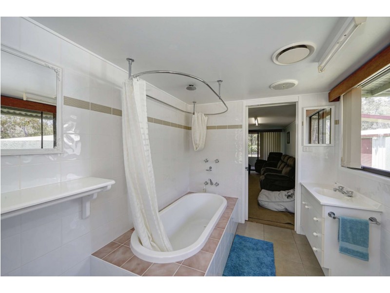 13 Tammy Road, Moore Park Beach QLD 4670