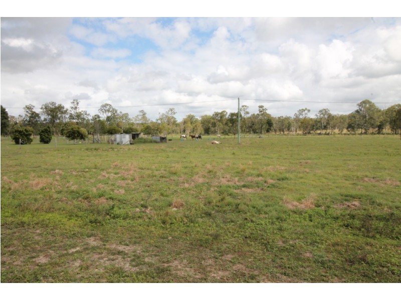 34 Old Bushs Road, Avondale QLD 4670