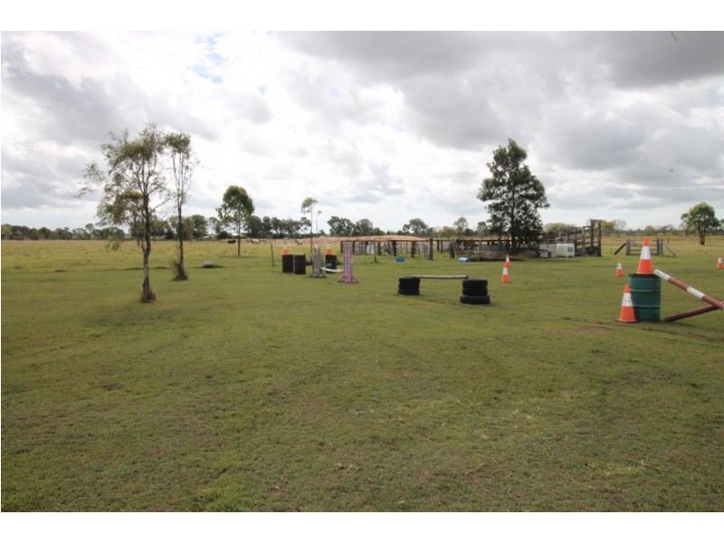 34 Old Bushs Road, Avondale QLD 4670