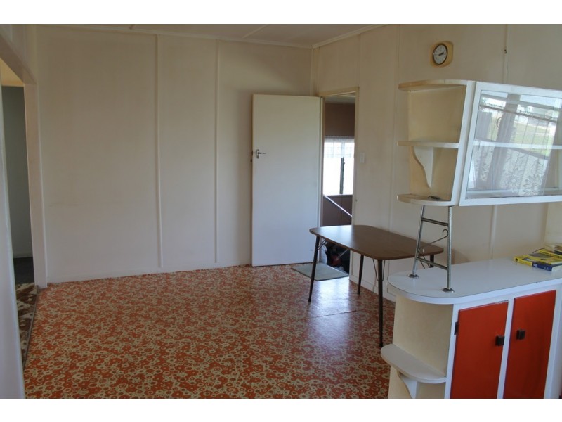 364 Bourbong Street, Millbank QLD 4670