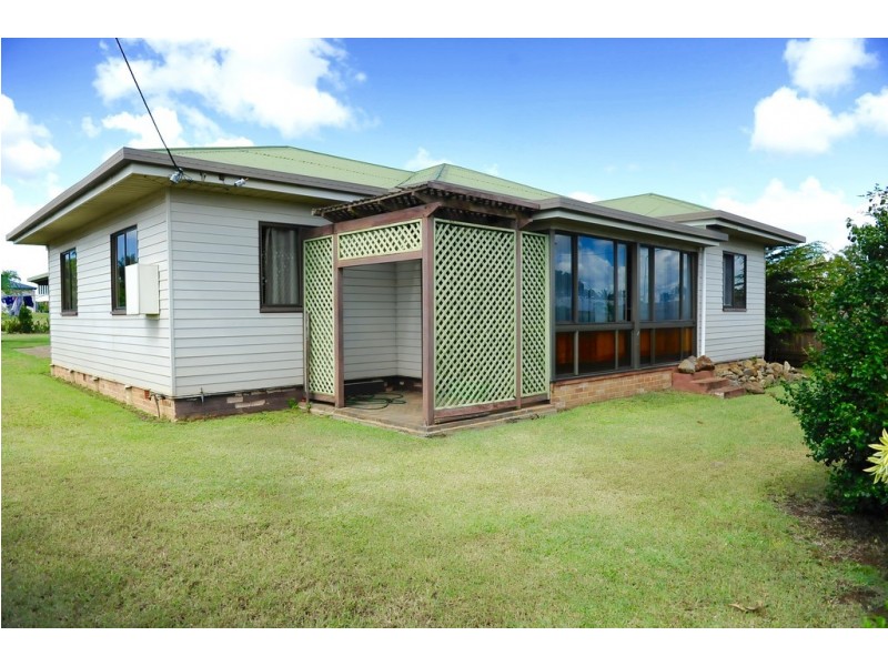 156 Bargara Road, Bundaberg East QLD 4670