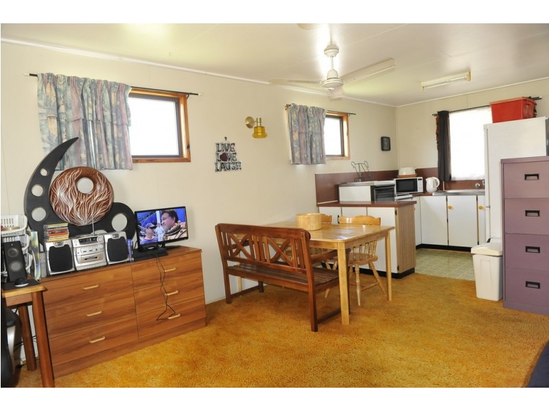 156 Bargara Road, Bundaberg East QLD 4670