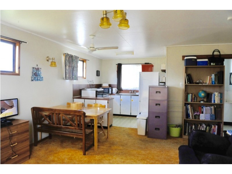 156 Bargara Road, Bundaberg East QLD 4670