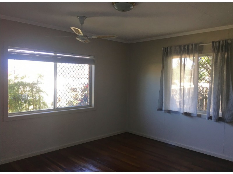 9 Londy Street, Svensson Heights QLD 4670