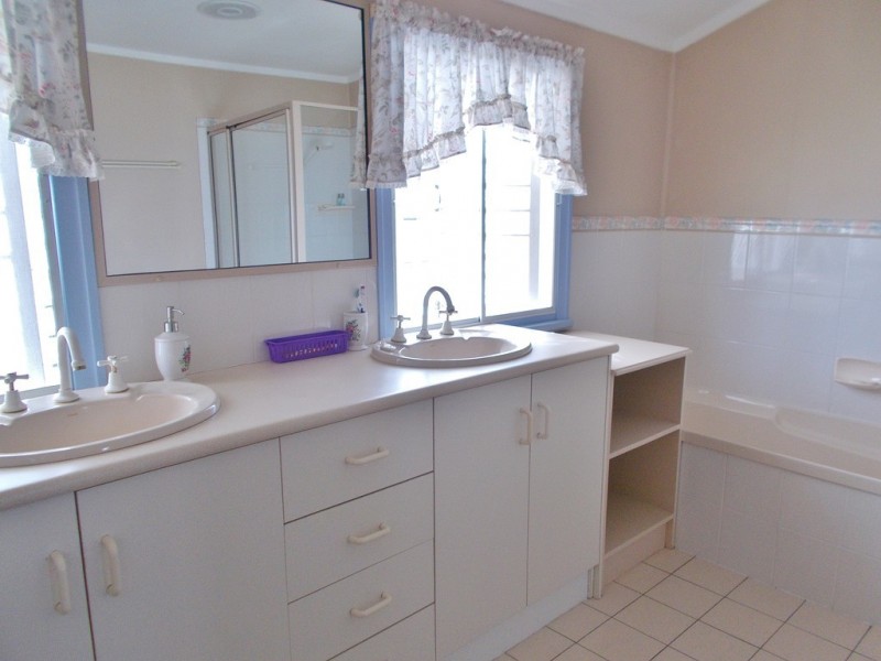 42 Mulgrave Street, Bundaberg West QLD 4670