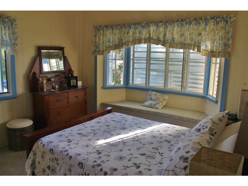 42 Mulgrave Street, Bundaberg West QLD 4670