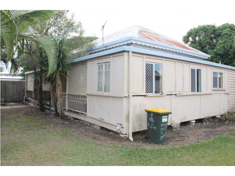 32 Bingera St, Bundaberg West QLD 4670