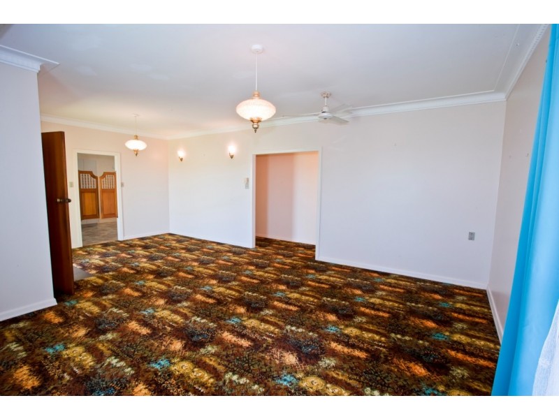 2246 Gin Gin Road, South Kolan QLD 4670