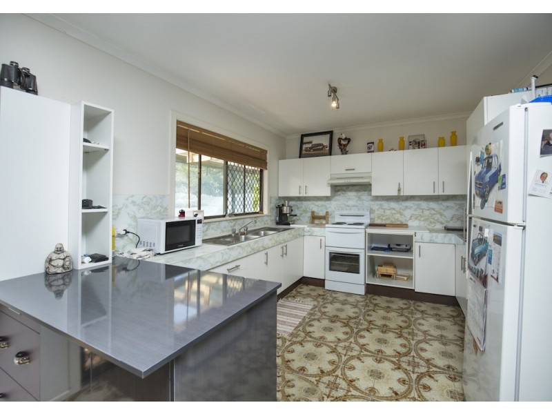 7 Tea Tree Court, Moore Park Beach QLD 4670