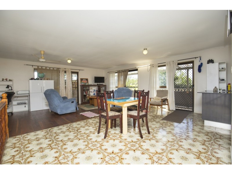 7 Tea Tree Court, Moore Park Beach QLD 4670