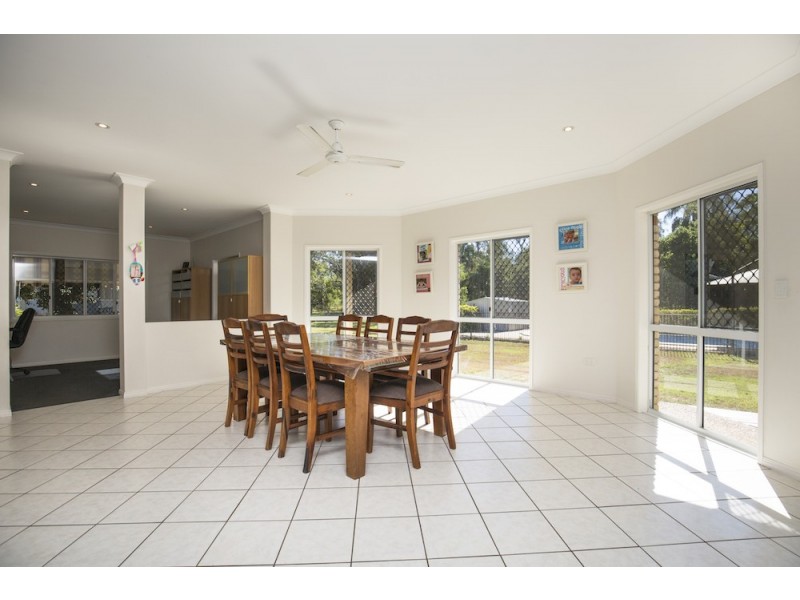 122 Malvern Drive, Moore Park Beach QLD 4670