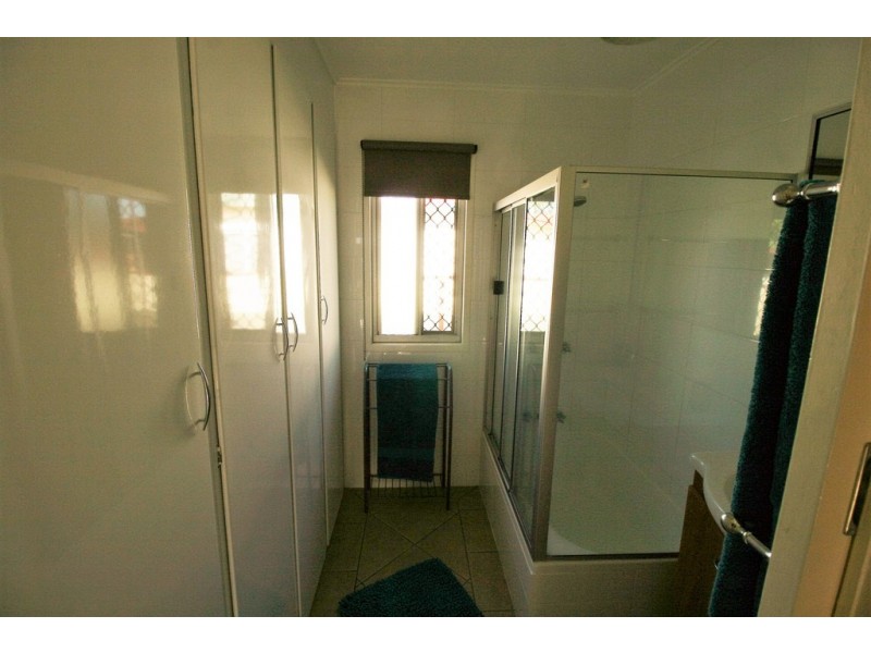 28 Morshead St, Avenell Heights QLD 4670