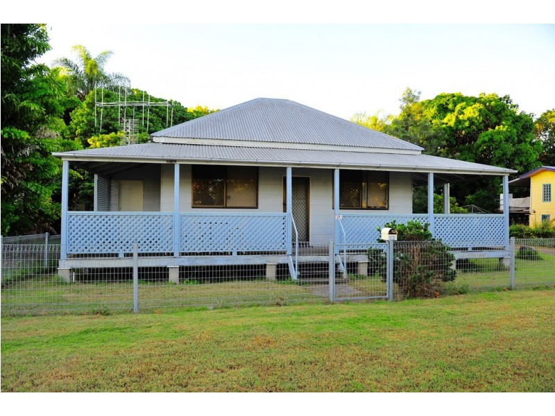 11 Station Street, Bundaberg North QLD 4670