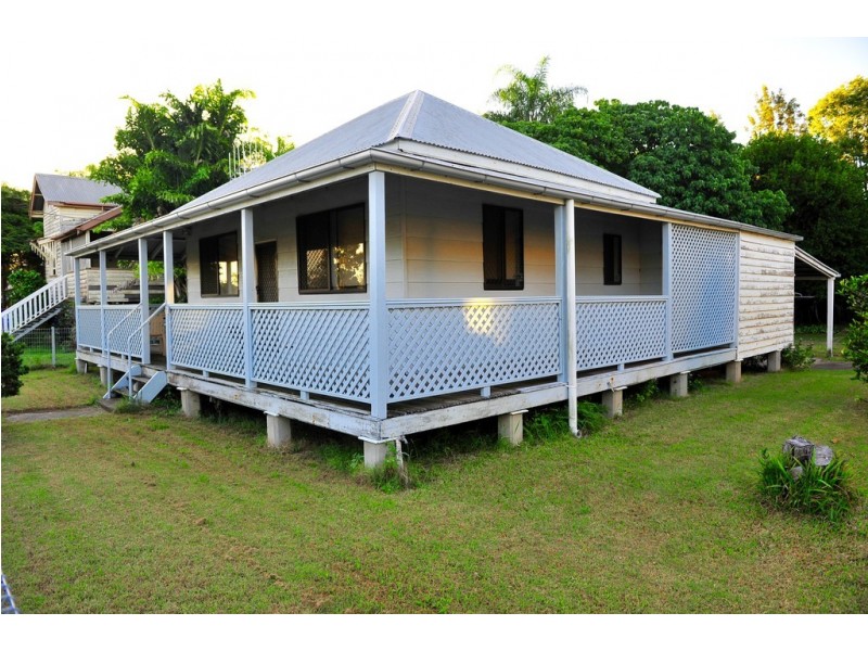 11 Station Street, Bundaberg North QLD 4670