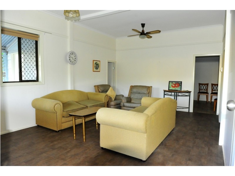 11 Station Street, Bundaberg North QLD 4670