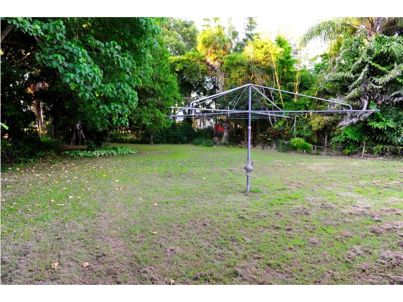 11 Station Street, Bundaberg North QLD 4670