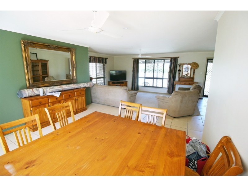 16 St Ledgers Rd, Branyan QLD 4670