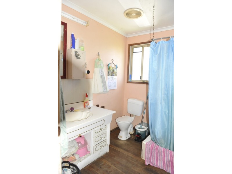 252 Rickards Road, Kolonga QLD 4671