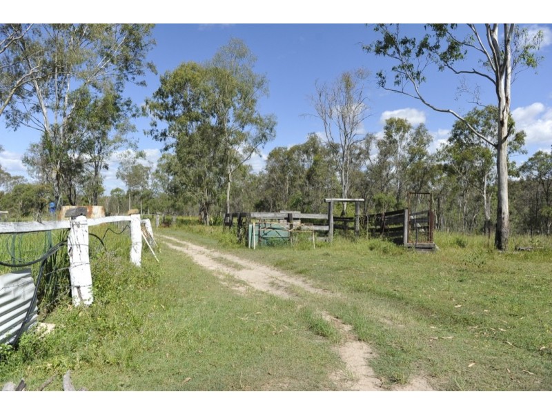 252 Rickards Road, Kolonga QLD 4671