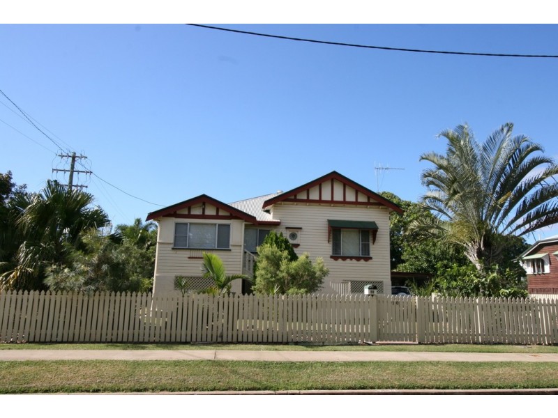 10 Hinkler Avenue, Bundaberg North QLD 4670