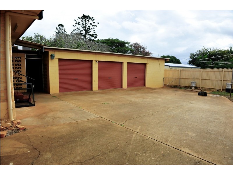 203 BARGARA ROAD, Kalkie QLD 4670
