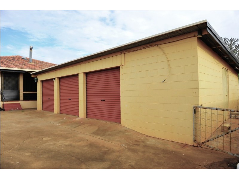 203 BARGARA ROAD, Kalkie QLD 4670