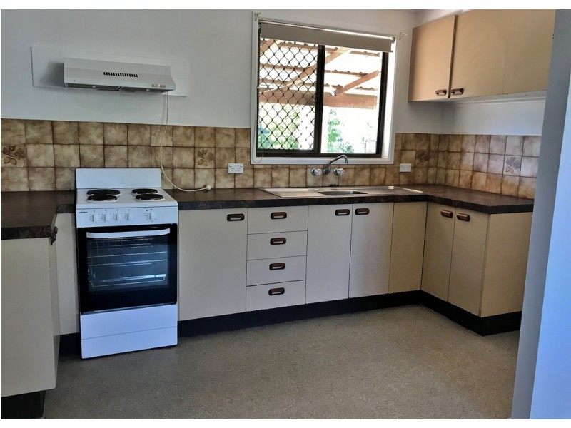 52 Broadmeadow Avenue, Thabeban QLD 4670