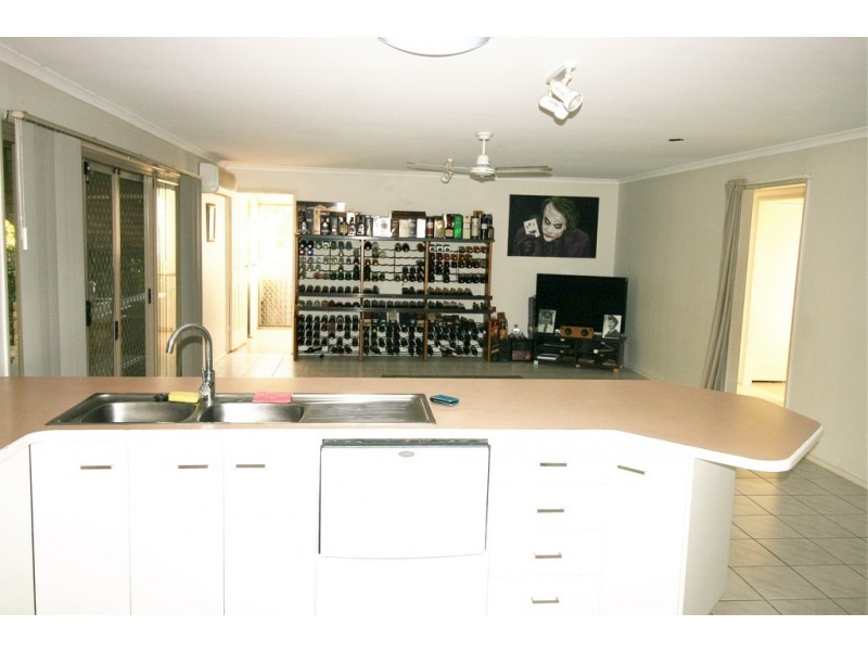 7 Ebbesen St, Bundaberg East QLD 4670