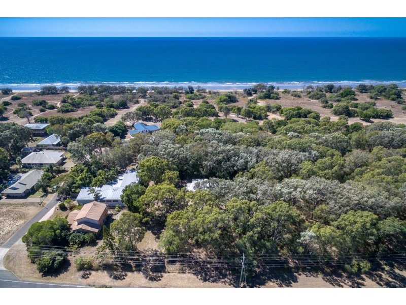 42 Sylvan Drive, Moore Park Beach QLD 4670