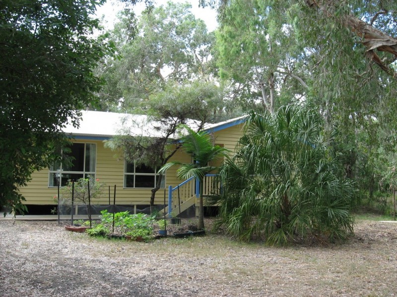 42 Sylvan Drive, Moore Park Beach QLD 4670
