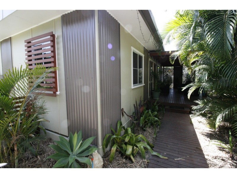 862 Gooburrum Rd, Welcome Creek QLD 4670