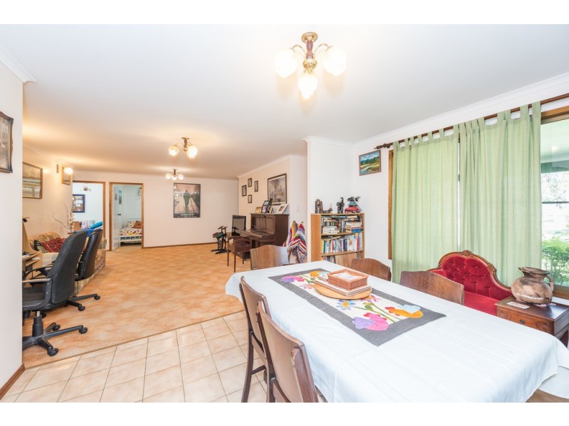 24 Pleasant Drive, Sharon QLD 4670