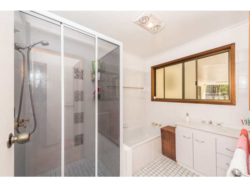 24 Pleasant Drive, Sharon QLD 4670