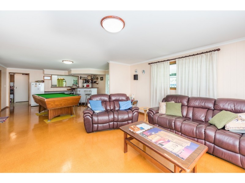 24 Pleasant Drive, Sharon QLD 4670