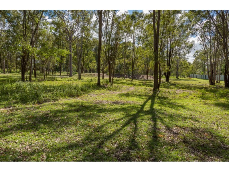 24 Pleasant Drive, Sharon QLD 4670