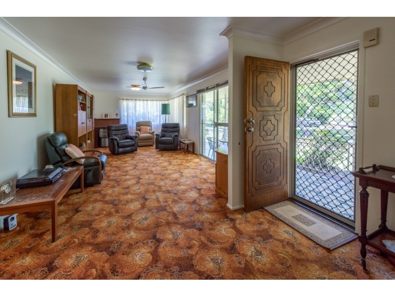 151 Moore Park Rd, Moore Park Beach QLD 4670