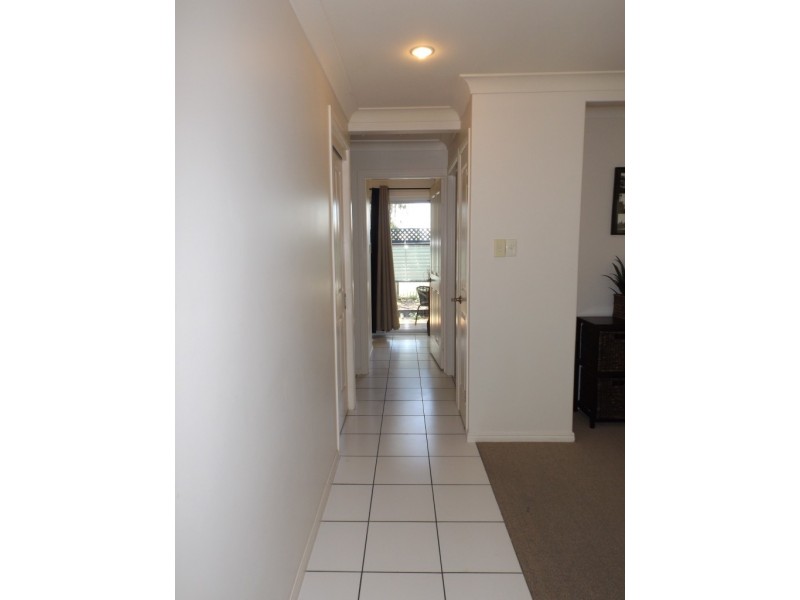 17/2 Sylvan Drive, Moore Park Beach QLD 4670