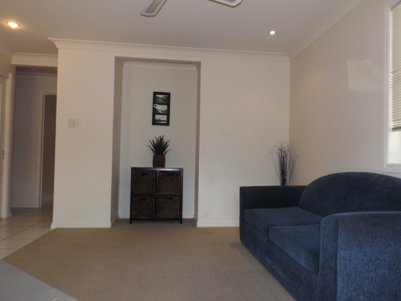 17/2 Sylvan Drive, Moore Park Beach QLD 4670