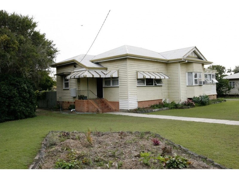 19 High St, Walkervale QLD 4670