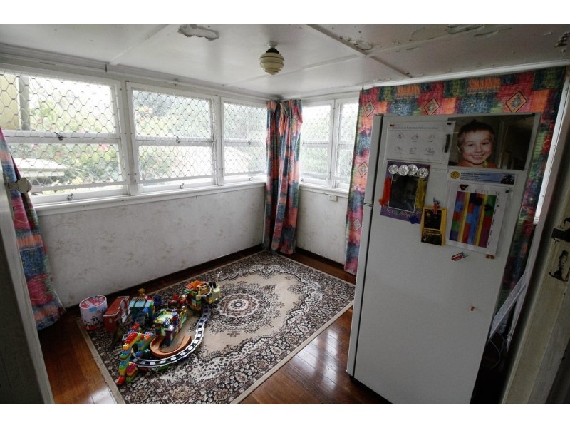 19 High St, Walkervale QLD 4670