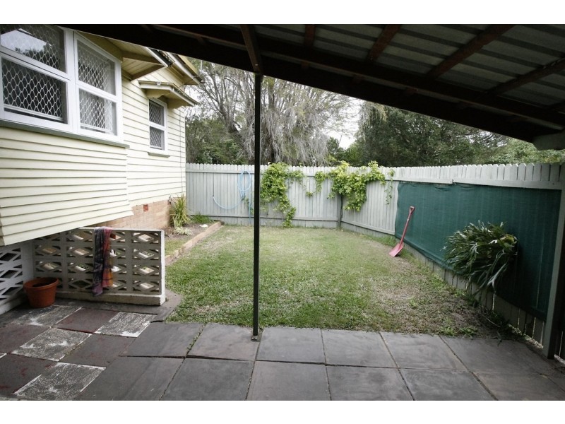 19 High St, Walkervale QLD 4670