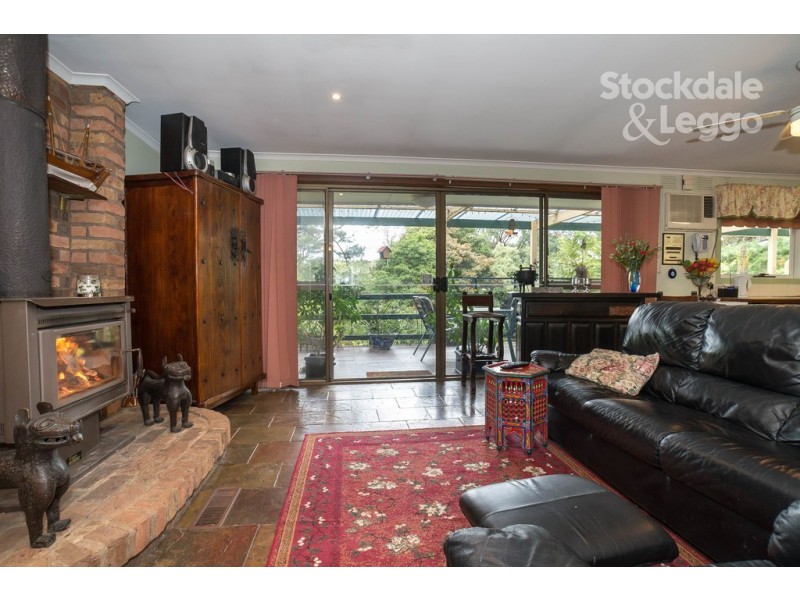 9 Poplar Crescent, Emerald VIC 3782