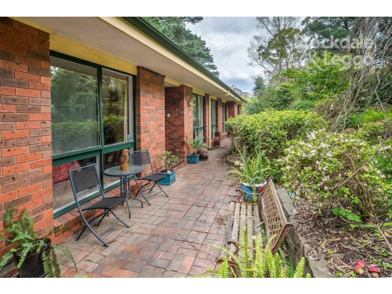 9 Poplar Crescent, Emerald VIC 3782